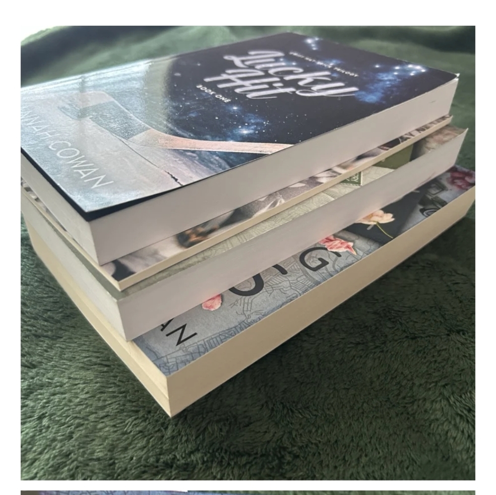 Hannah Cowan books Series